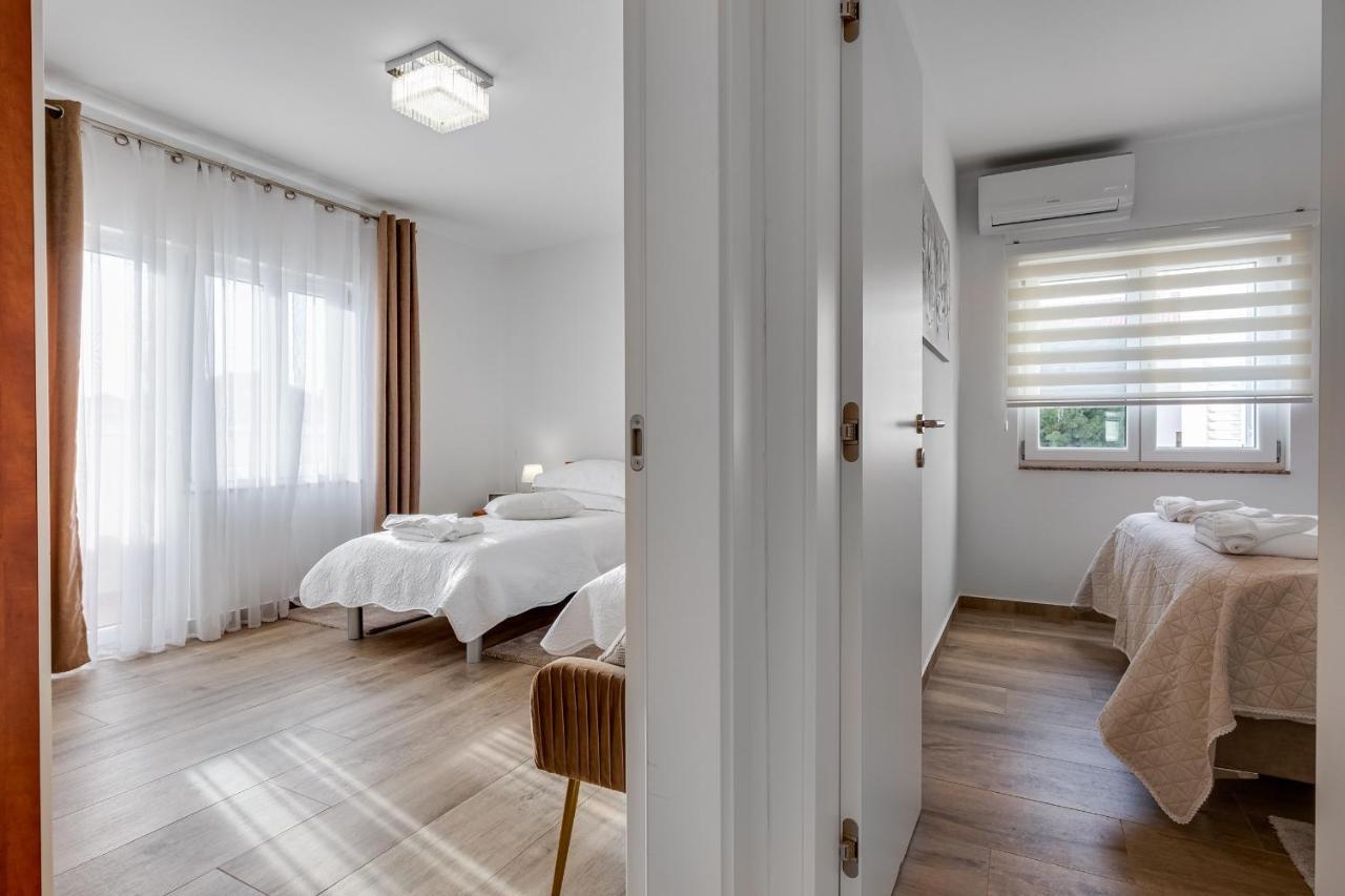 Elegant Two Bedroom Apartment Zadar Ngoại thất bức ảnh