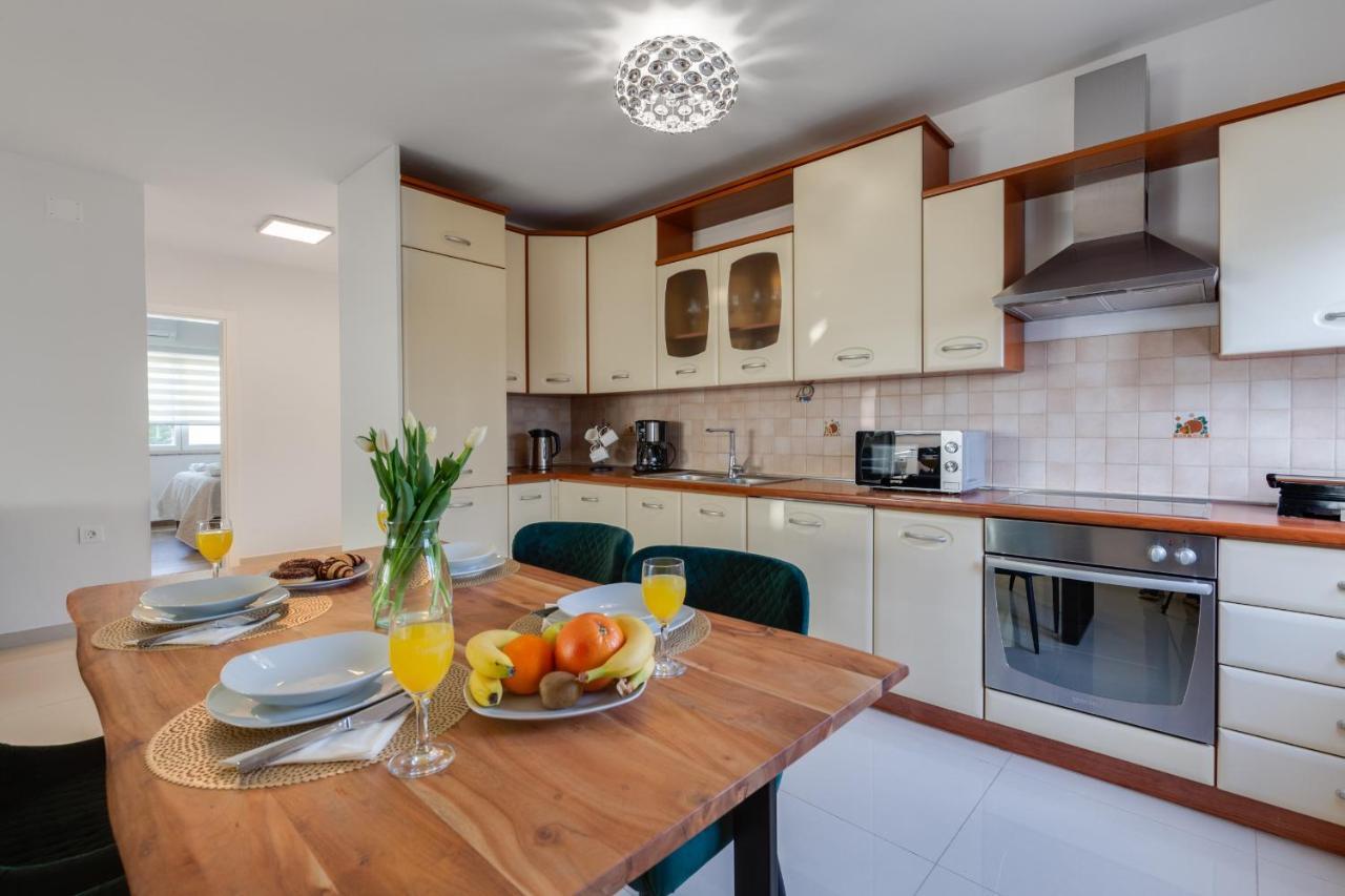Elegant Two Bedroom Apartment Zadar Ngoại thất bức ảnh